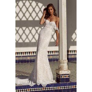 Madi Lane Andie Wedding Gown Size 18